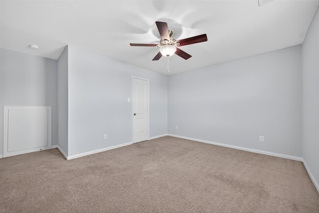 Building Photo - 5119 Harbor Palm Dr