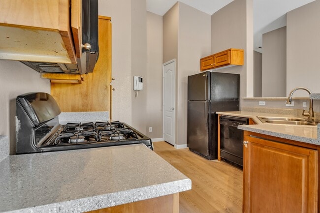 Building Photo - 3520 Glorious Iris Pl