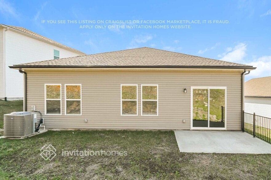 Building Photo - 1319 Bluffton Cir