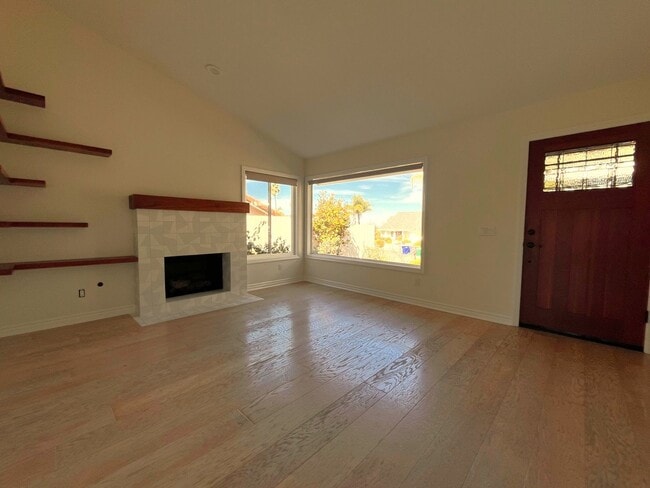 Building Photo - Most Charming Home in La Costa