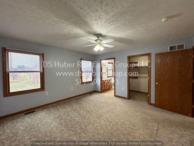 Building Photo - 4 Bed! 3 Bath! A Spacious Home Rent Ready ...