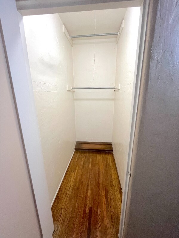 Building Photo - 1056 Euclid Ave