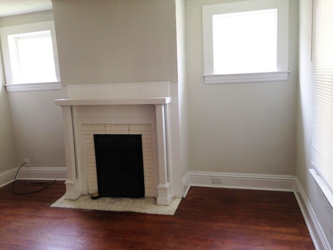 Building Photo - 362 Oldham Ave