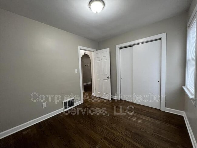 Building Photo - 2830 Blake Rd