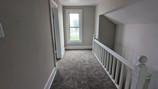 Building Photo - Charming 3-bedroom, 1.5-bathroom house loc...
