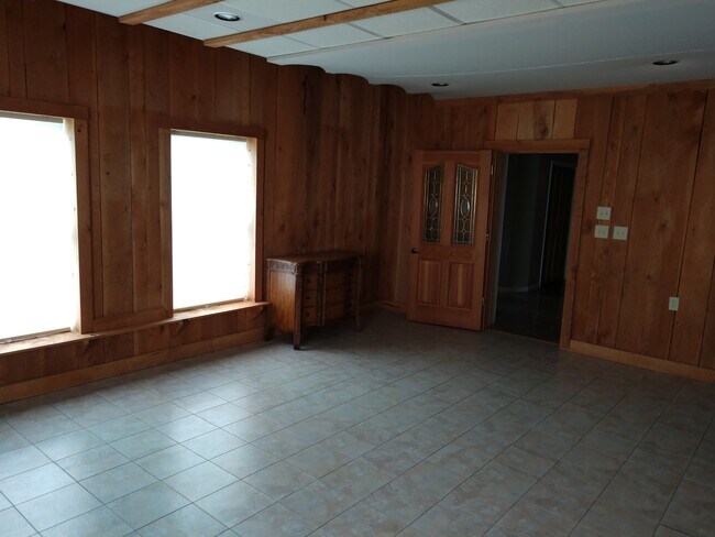 Bonus Room (3) - 1101 Odes Wilson Rd