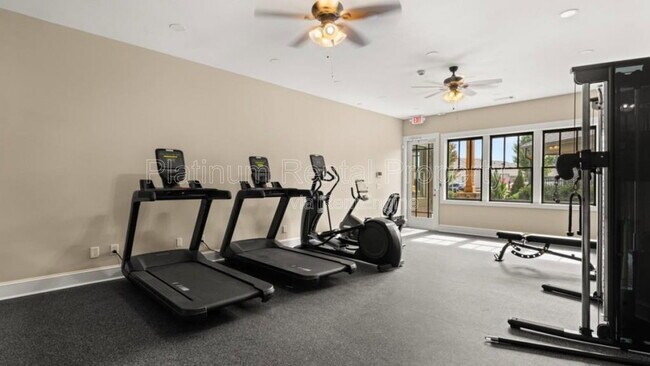 Building Photo - 42 Rustin Rdg