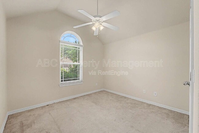 Building Photo - 3558 W Clearwood Dr
