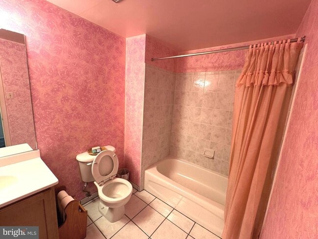 Building Photo - 23 Monarch Dr