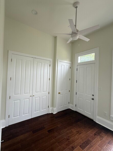 Building Photo - 1423 Thalia St