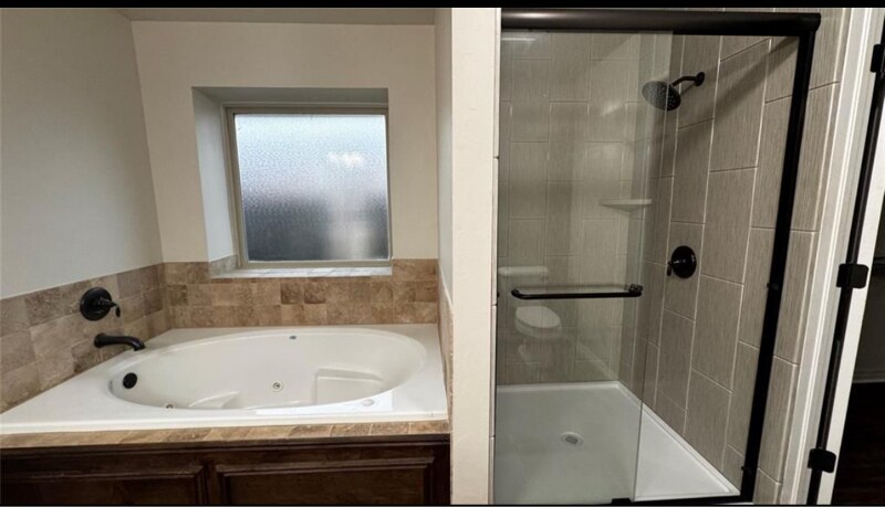 Building Photo - 1328 Ridgeway Dr