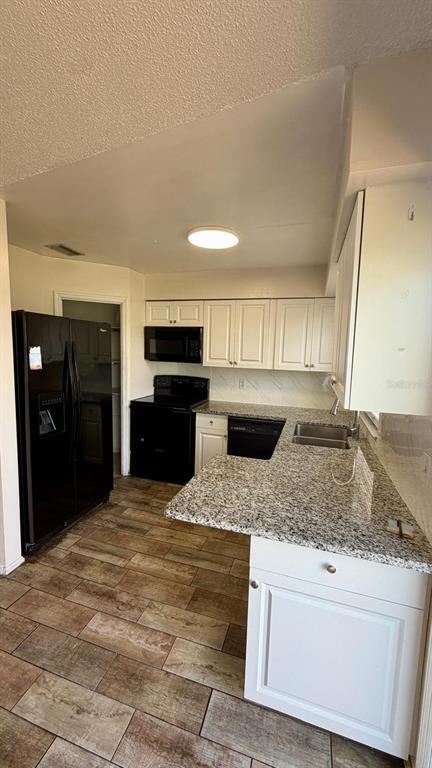 Building Photo - 1920 E Edgewood Dr