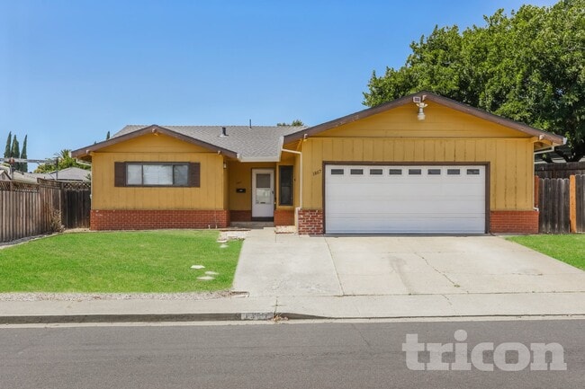 Building Photo - 1807 Alford Dr