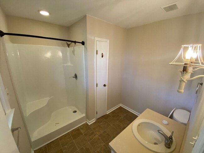 Building Photo - Wendell Single Family Ranch