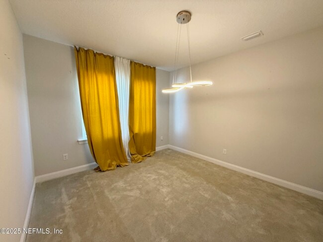 Building Photo - 676 Natureland Cir