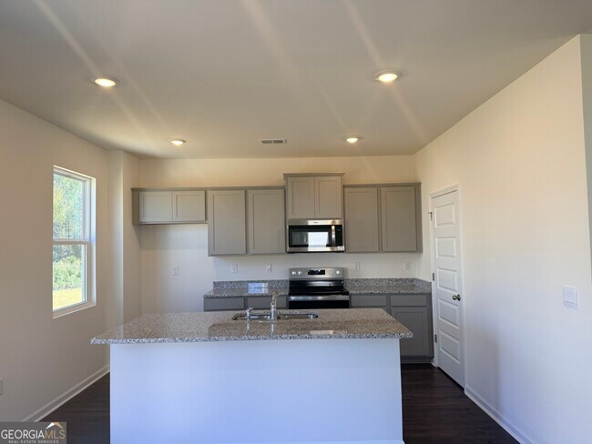 Building Photo - 175 Amberjack Trl