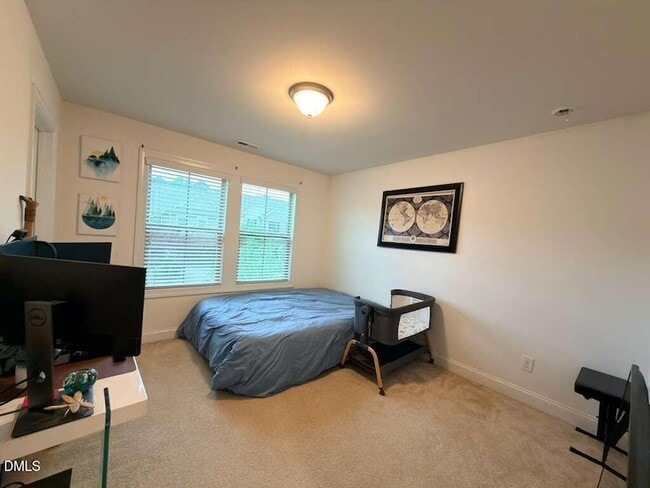 Building Photo - 735 Lampwick Ln