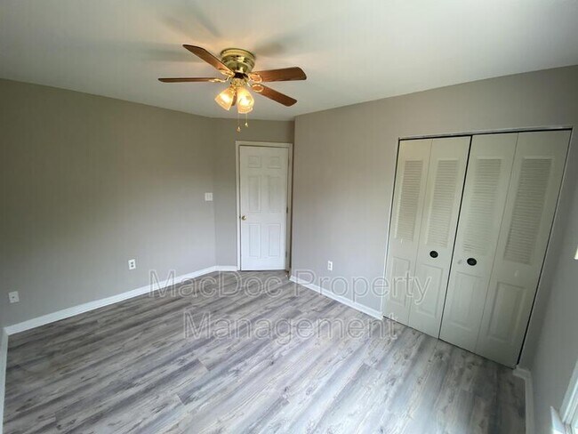 Building Photo - 10518 Bent Tree Drive