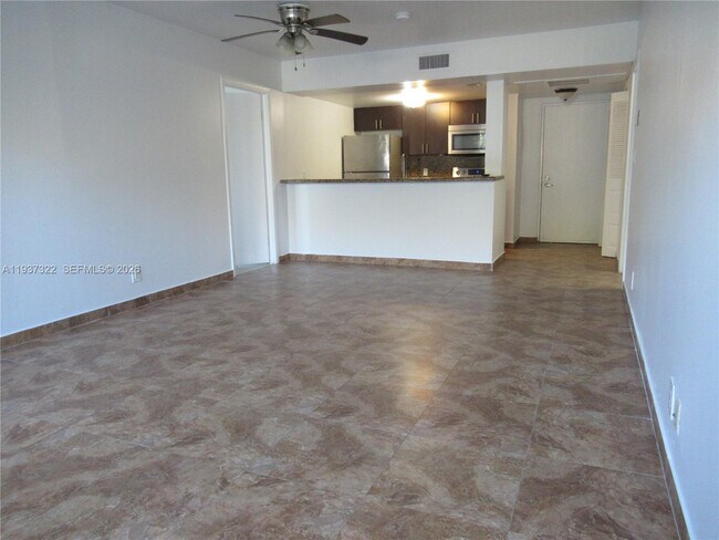 Building Photo - 8100 Geneva Ct