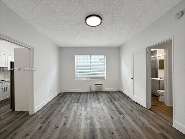 Building Photo - 900 Jefferson Ave