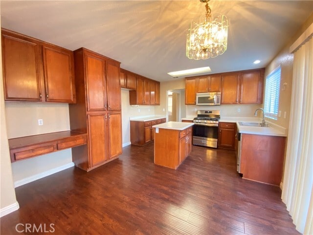 Building Photo - 708 Hillview St