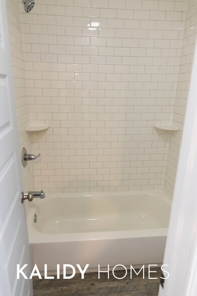 Building Photo - 3804 Summer Cloud Dr