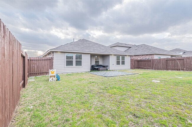 Building Photo - 5110 Hedgerose Ln