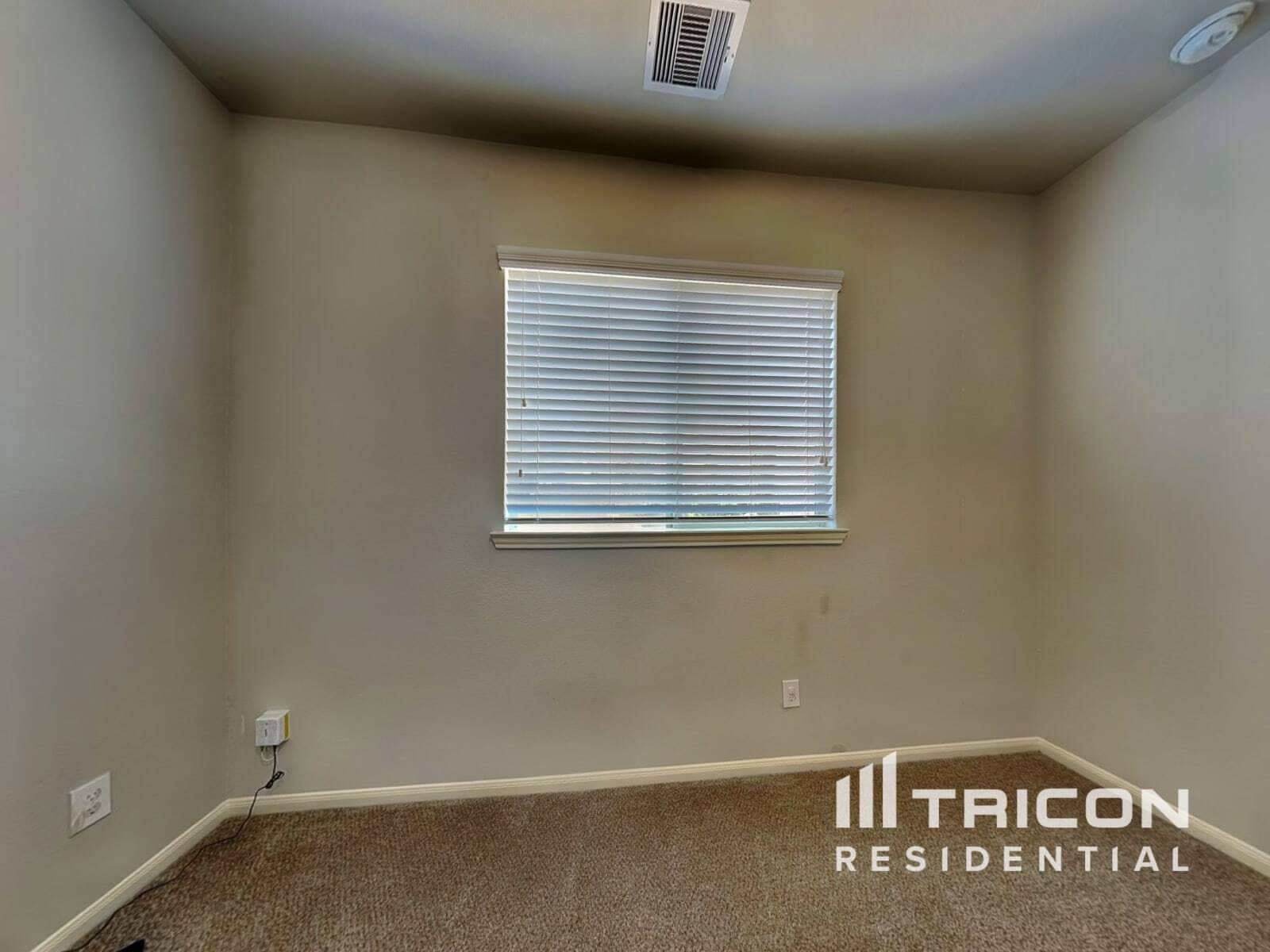 Building Photo - 17103 Amarose Dr