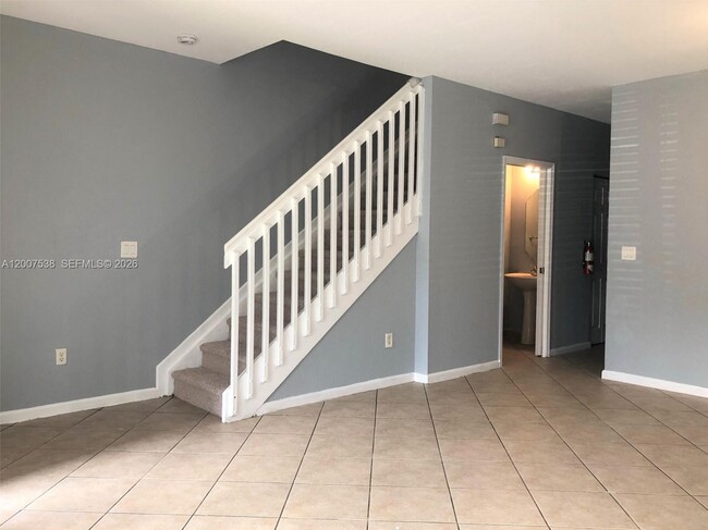 Building Photo - 8209 SW 25th Ct