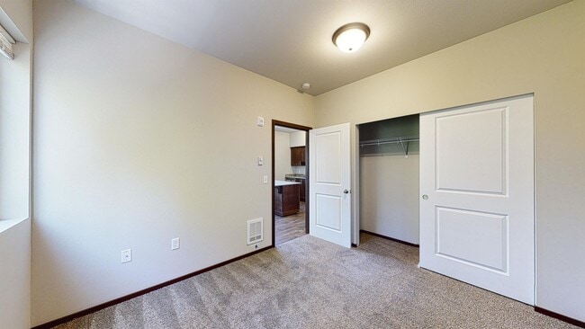 Building Photo - 3321 173rd Pl NE