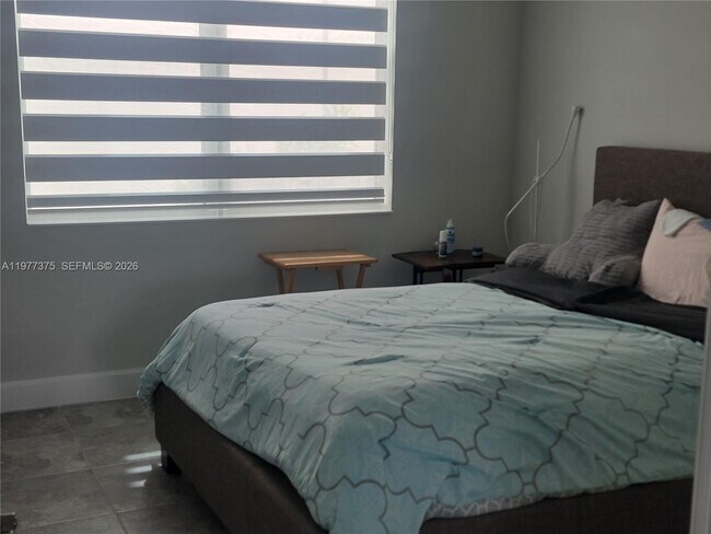 Building Photo - 5426 Pecan Dr