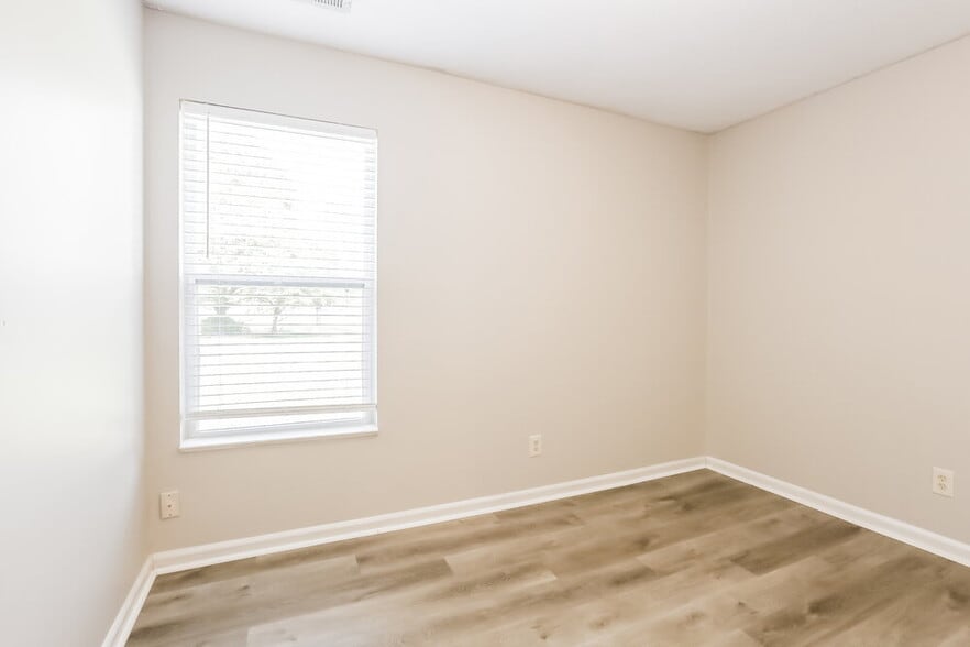Building Photo - 7710 Sergi Canyon Dr