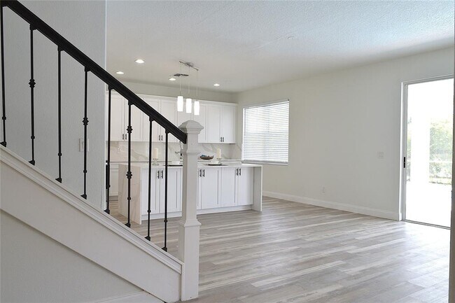 Building Photo - 5308 Cedarshake Ln