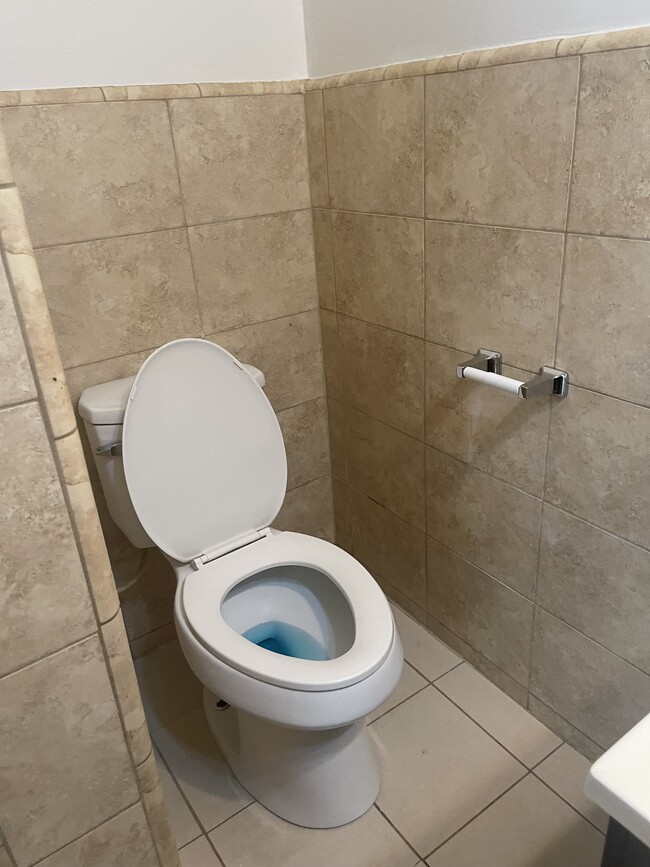 1sr restroom - 14725 Polk St