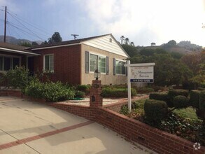 Building Photo - Coming Soon - Beautiful Burbank Home
