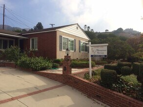 Building Photo - Coming Soon - Beautiful Burbank Home