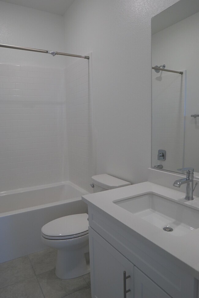 Building Photo - 35505 Sereno Ln