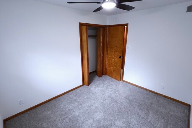 Building Photo - 1702 Leighton Ave