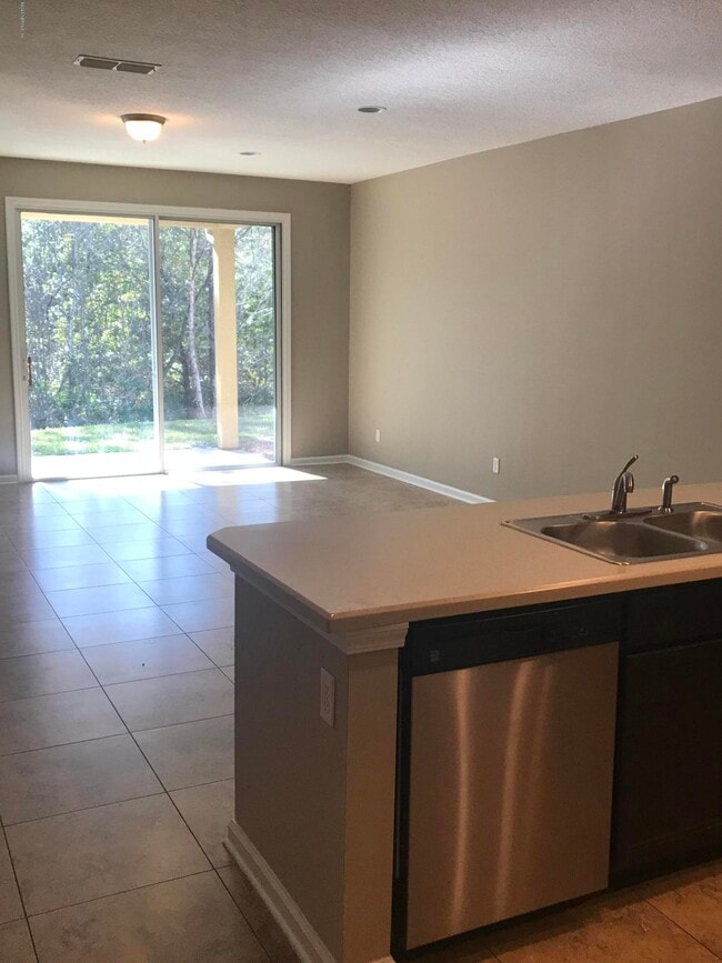 Building Photo - 3610 CRESWICK C