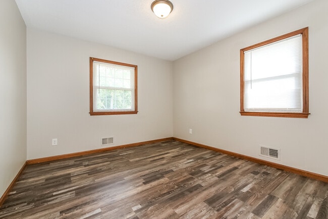 Building Photo - Comfortable 3 Bedroom Home in Independence