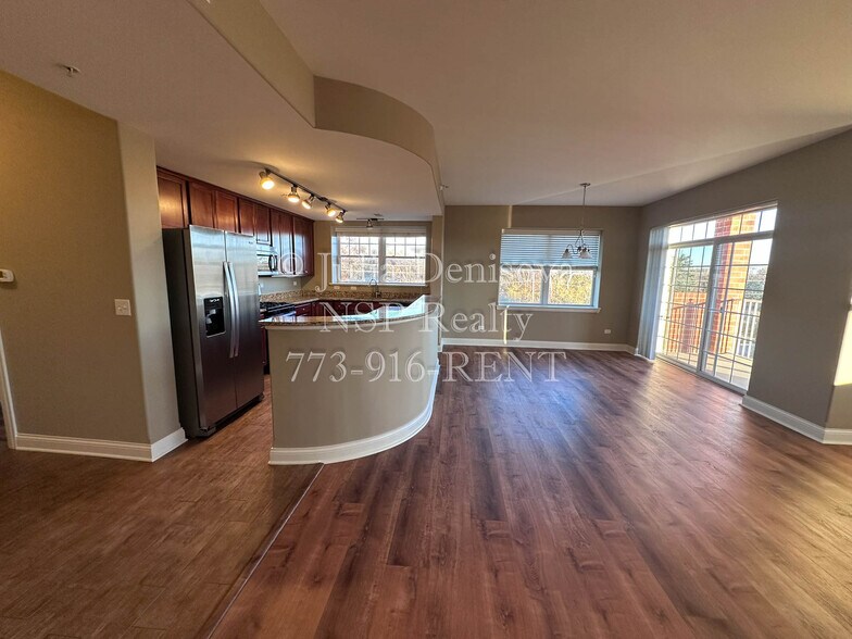 Building Photo - 1 Itasca Pl