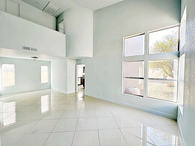 Building Photo - 1645 Autumn Rust Dr