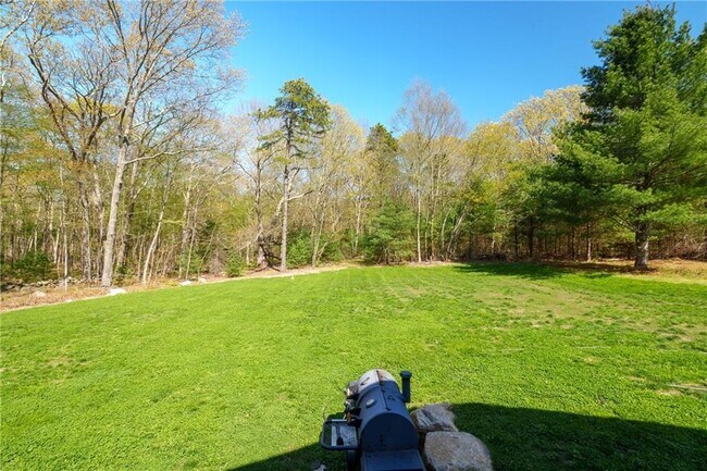 Building Photo - 450 Carrs Pond Rd