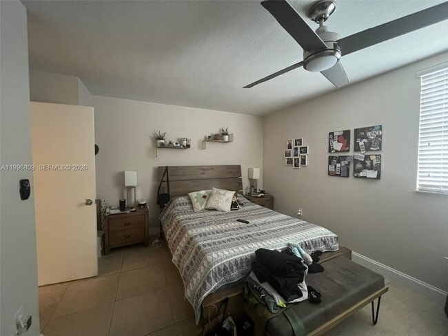 Building Photo - 8363 Lake Dr