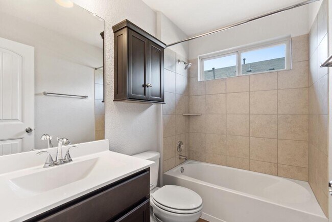 Building Photo - 2521 McCrae