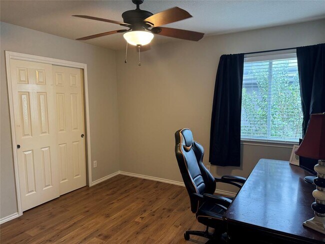 Building Photo - 328 Altamont St