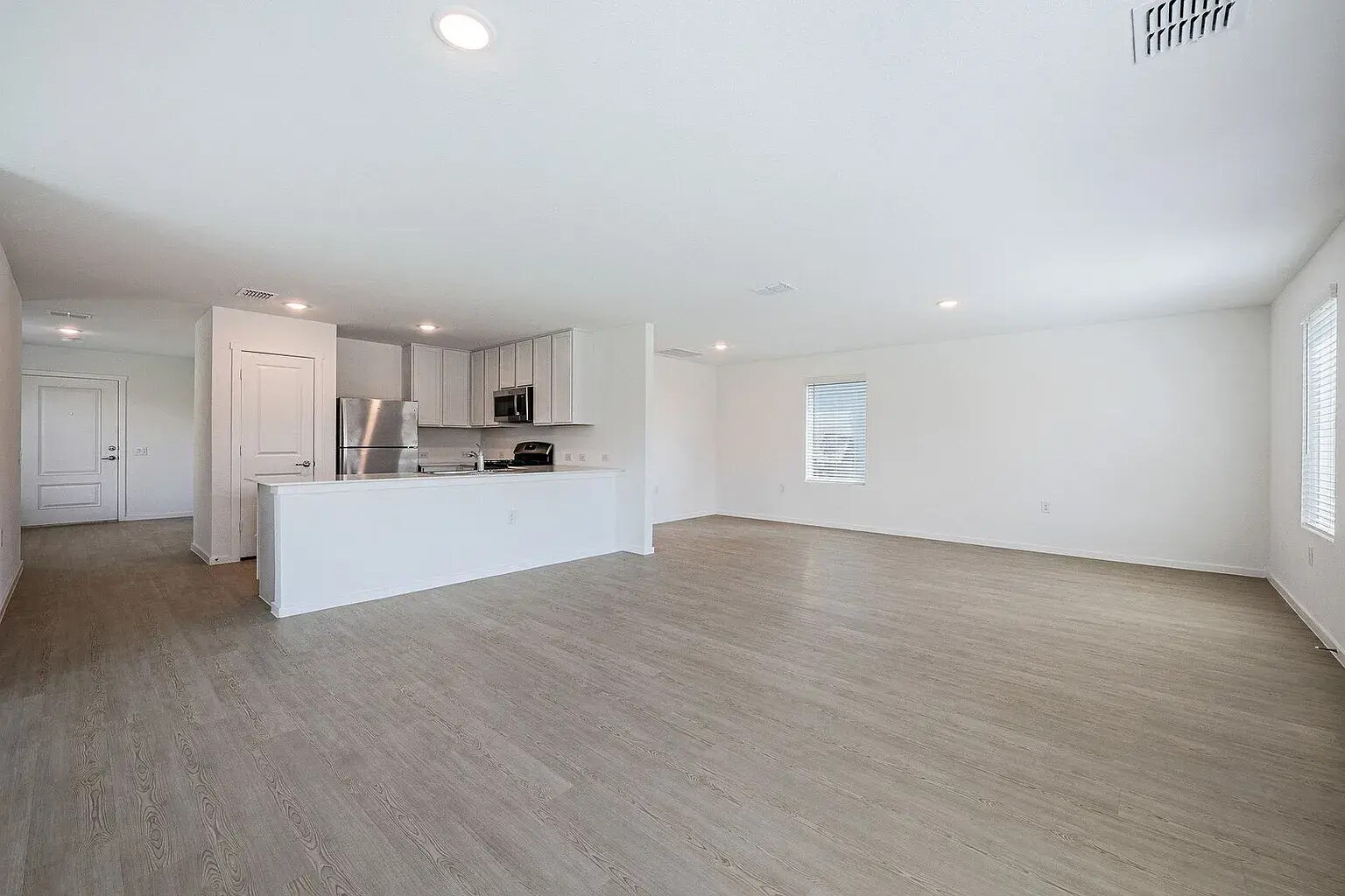 Building Photo - 10811 Soupe Cv