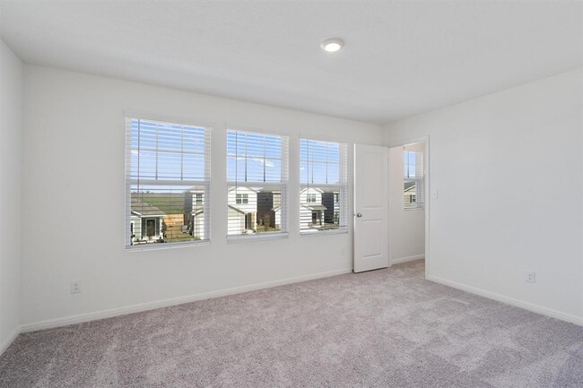 Building Photo - 621 Gemsbok Rd