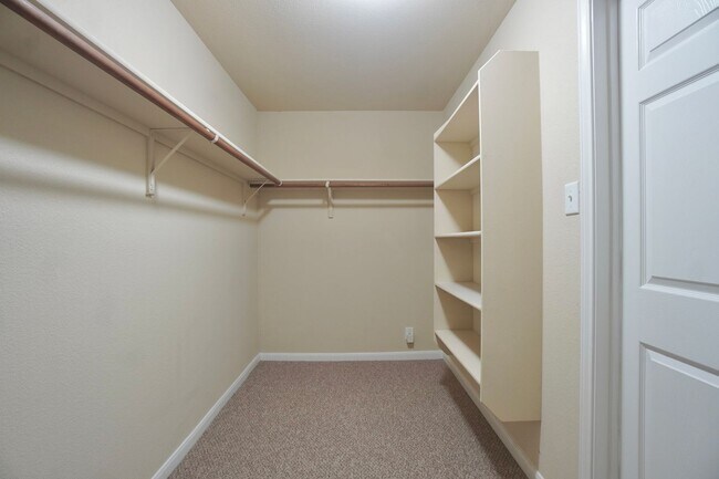 Building Photo - 1810 Laminar Creek Road