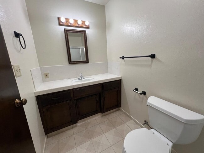 Building Photo - 2500 14th Ave